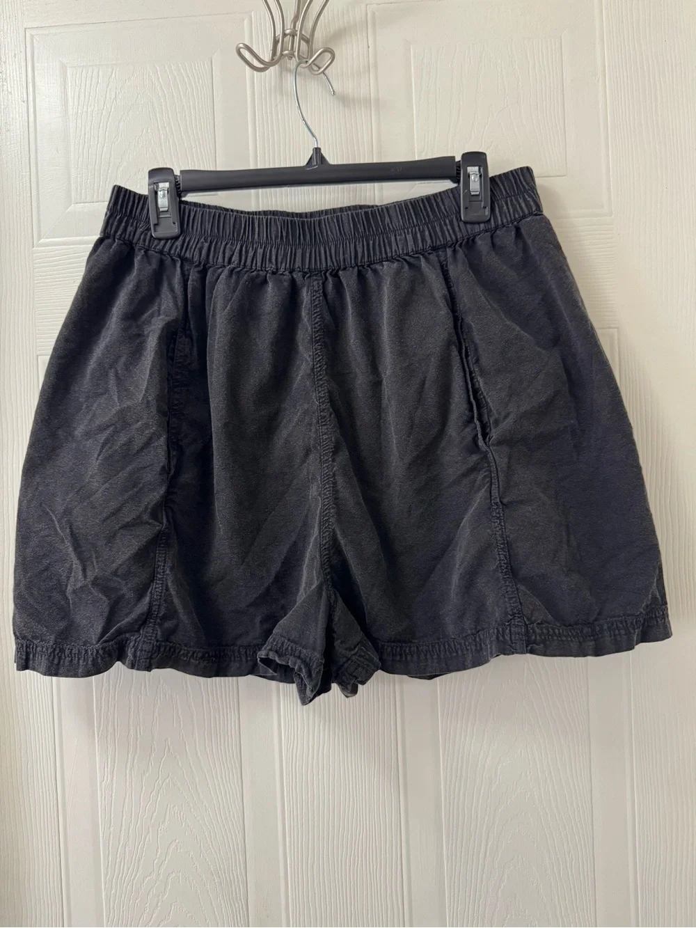 Free People Black Elastic-Waist Athletic Shorts